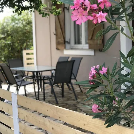 Stathis Hébergement de vacances Exanthia